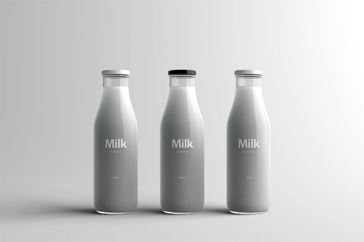 玻璃牛奶瓶牛奶品牌Logo设计展示样机模板 Milk Bottle Packaging Mock-Up