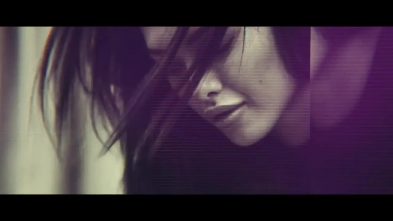 具有酷炫的扭曲和故障效果Glitch幻灯片像素设计精选AE模板