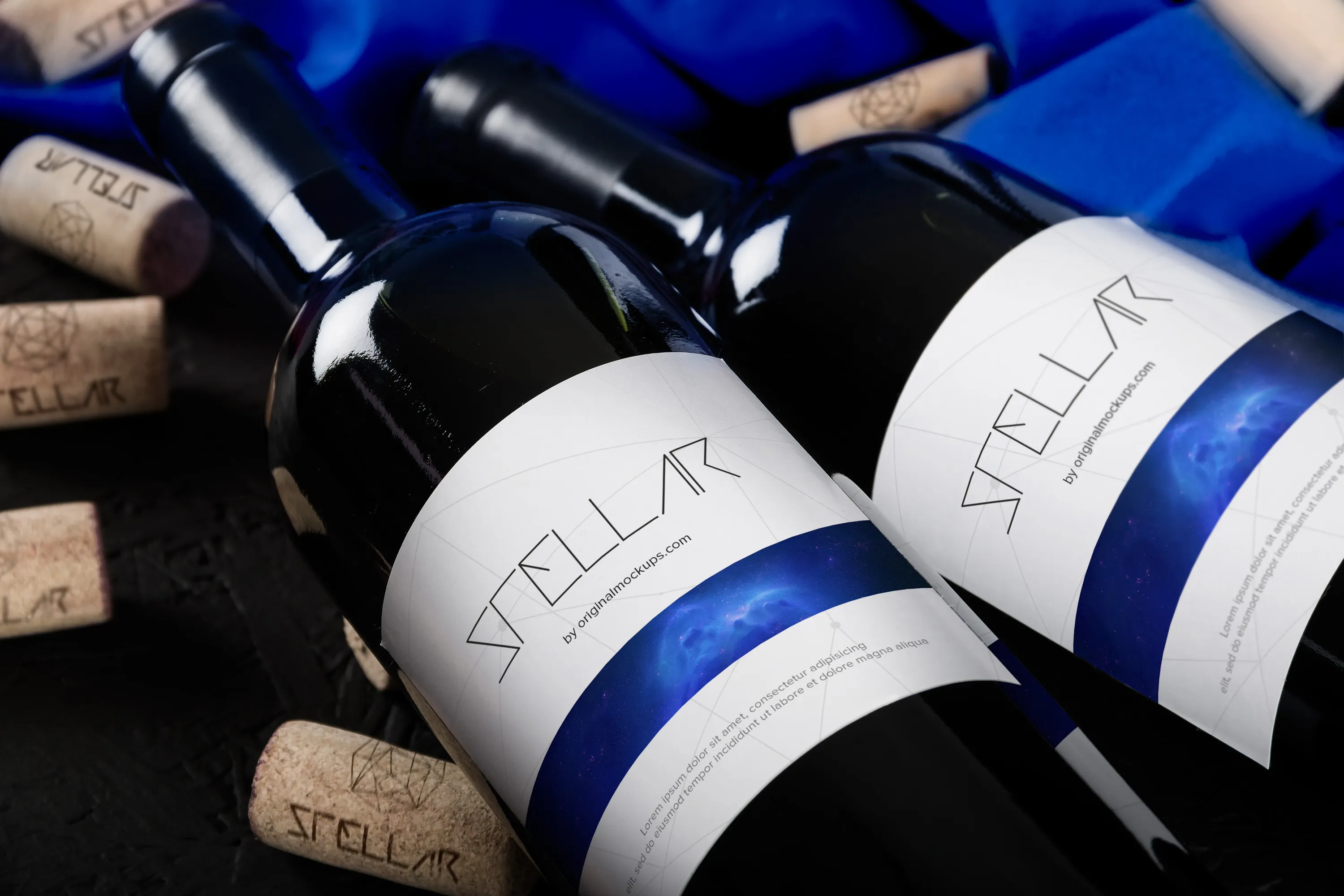 葡萄酒瓶外观标签设计样机01 Wine Bottle Mockup 01