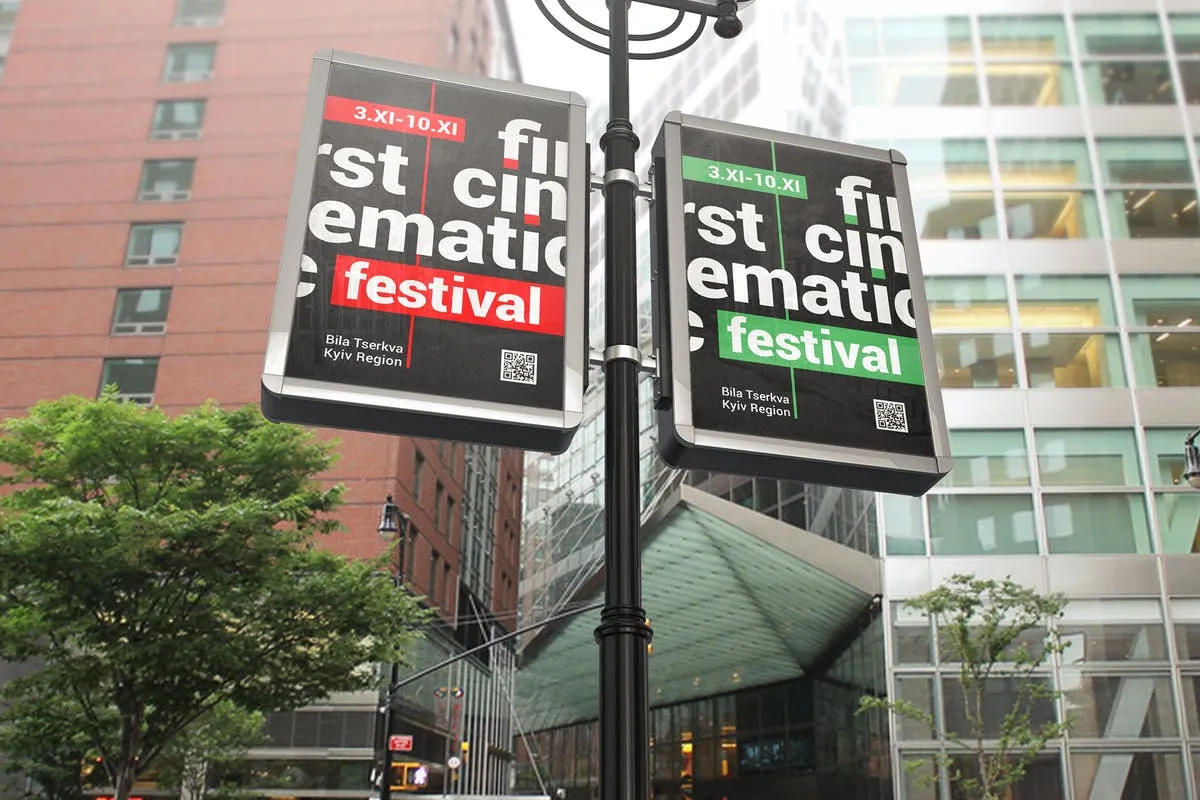 城市灯柱海报广告牌样机 Lamp Post Advertising Mockup