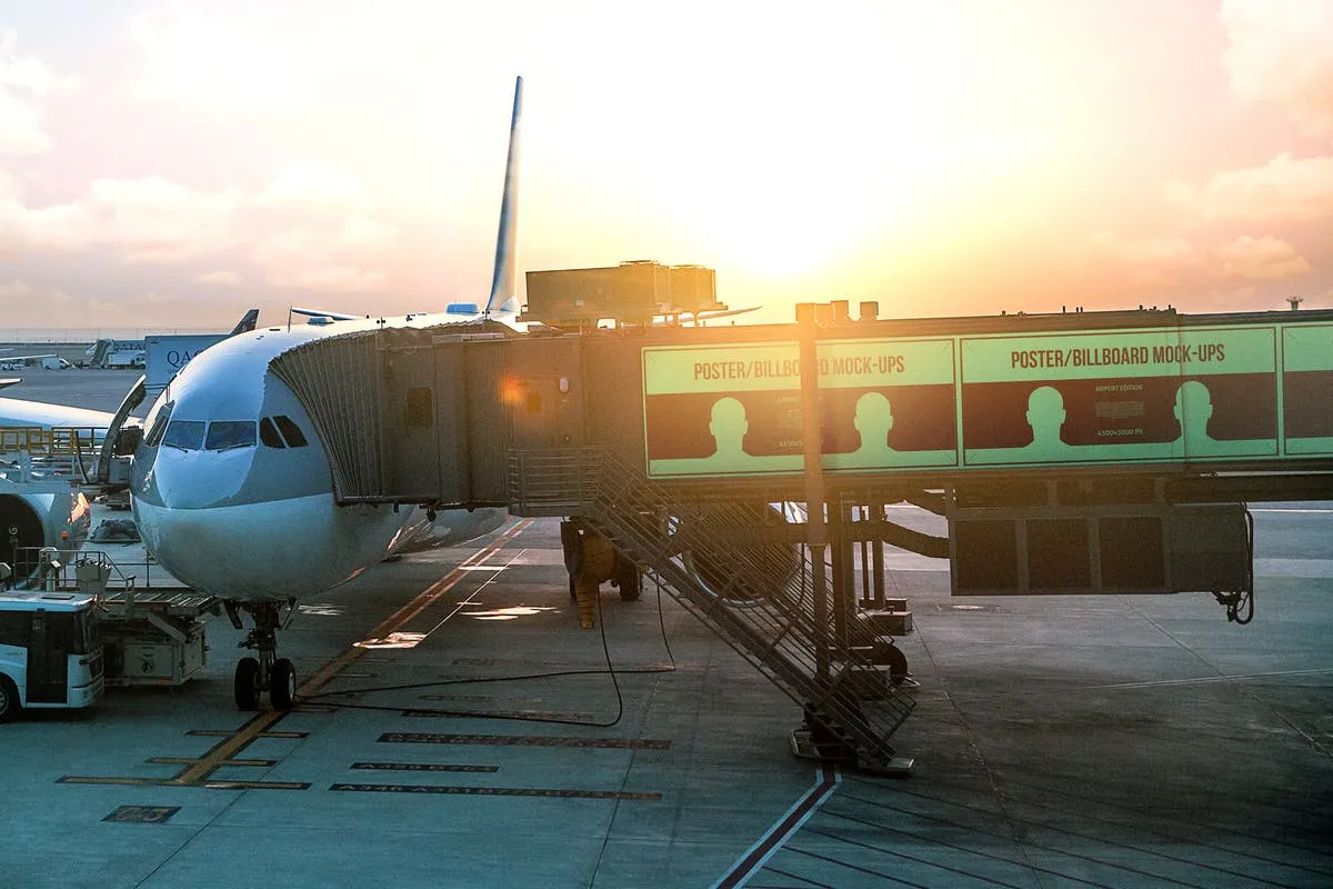 机场飞机海报广告牌样机模板 Poster / Billboard Mock-ups#8211; Airport Edition