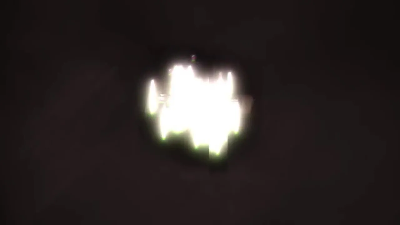 充满活力的毛刺和扭曲效果动画徽标像素设计精选AE模板