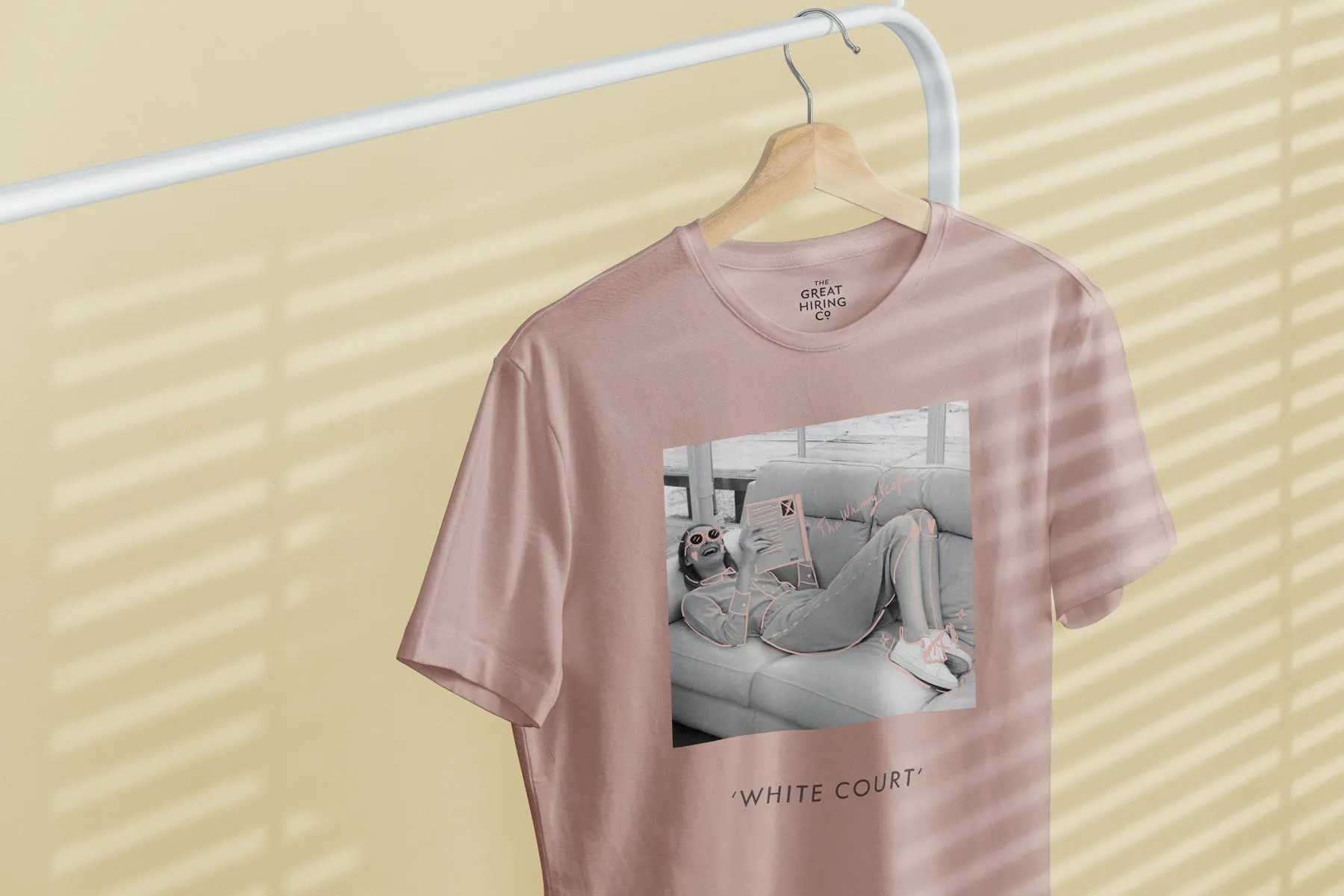 简易晾衣架T恤设计效果图样机素材库精选 T-Shirt Mock-Up on Hanger插图(7)