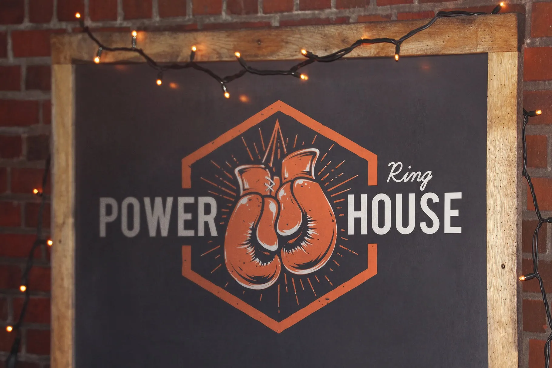 店铺黑板告示牌效果图样机模板 Black Slate Mockup插图(2)