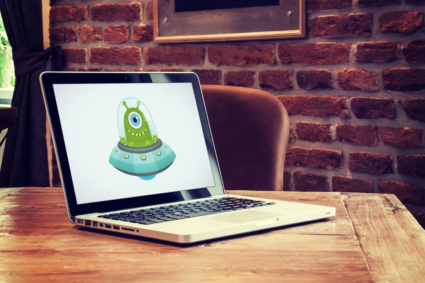 咖啡厅场景笔记本电脑&平板电脑屏幕预览素材库精选样机v3 5 Laptop and tablet mock-ups in cafe Vol. 3插图(2)