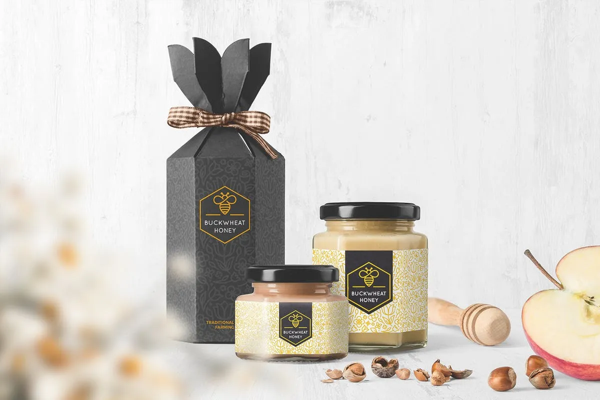 蜂蜜玻璃罐及外包装盒设计样机模板 Honey Jar Packaging Mockups