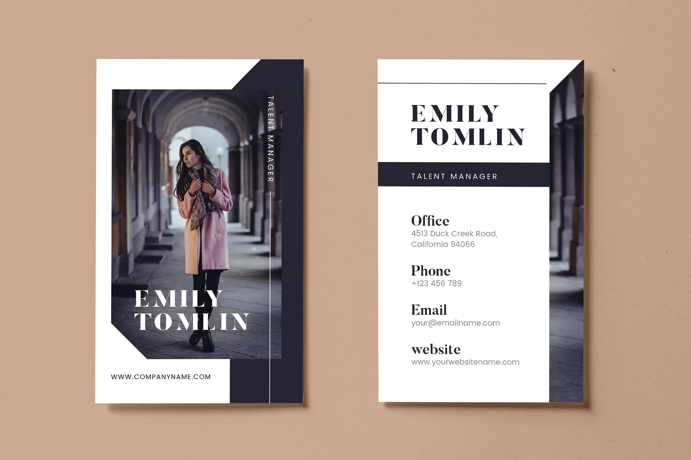 时尚行业简约风企业名片设计AIamp;PSD模板v13 Minimalist Business Card AI and PSD Vol.13