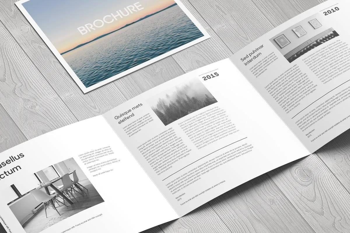 方形三折页企业宣传册样机 Square Trifold Brochure Mock-Up插图