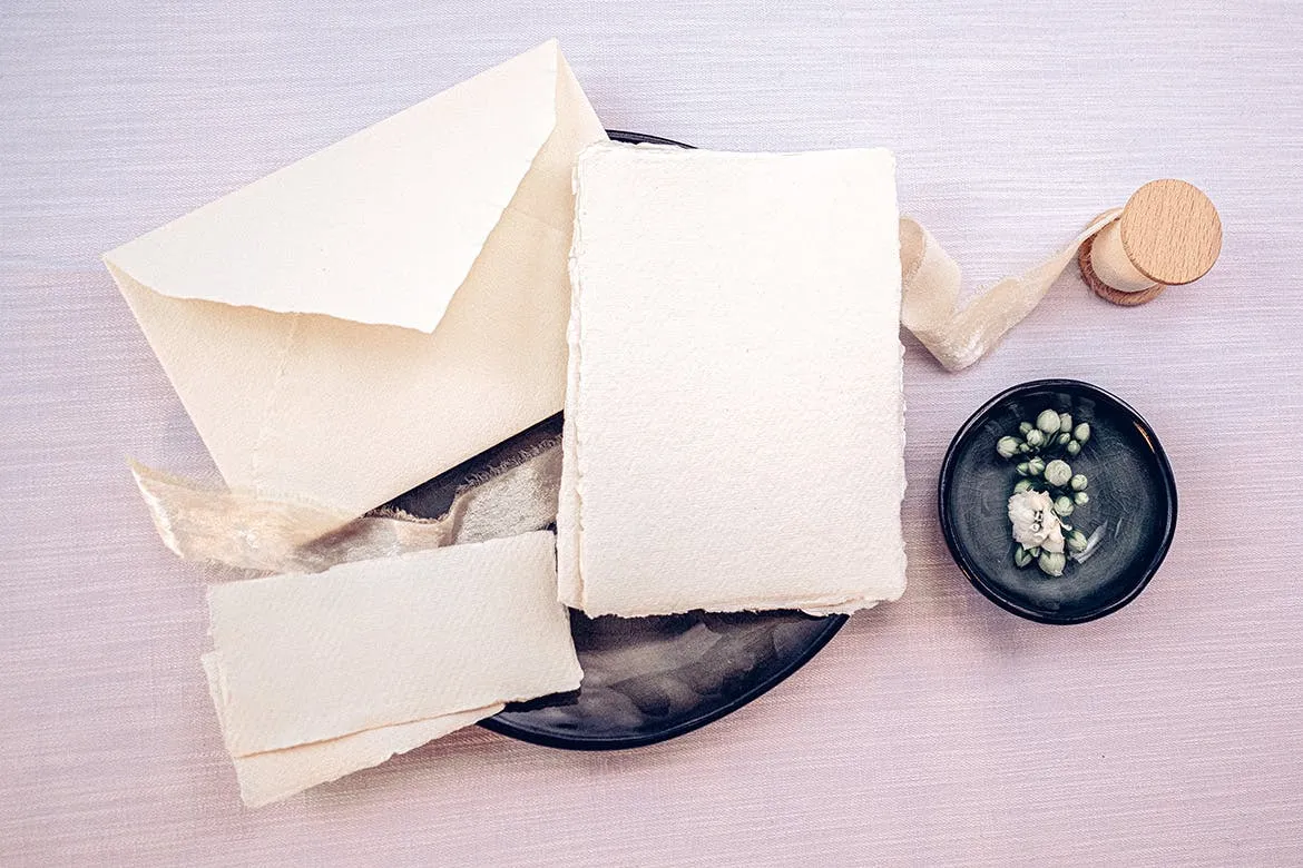 婚礼照片婚礼邀请函优雅风格设计样机素材库精选模板v03 Wedding Photo Mockup 03插图(1)