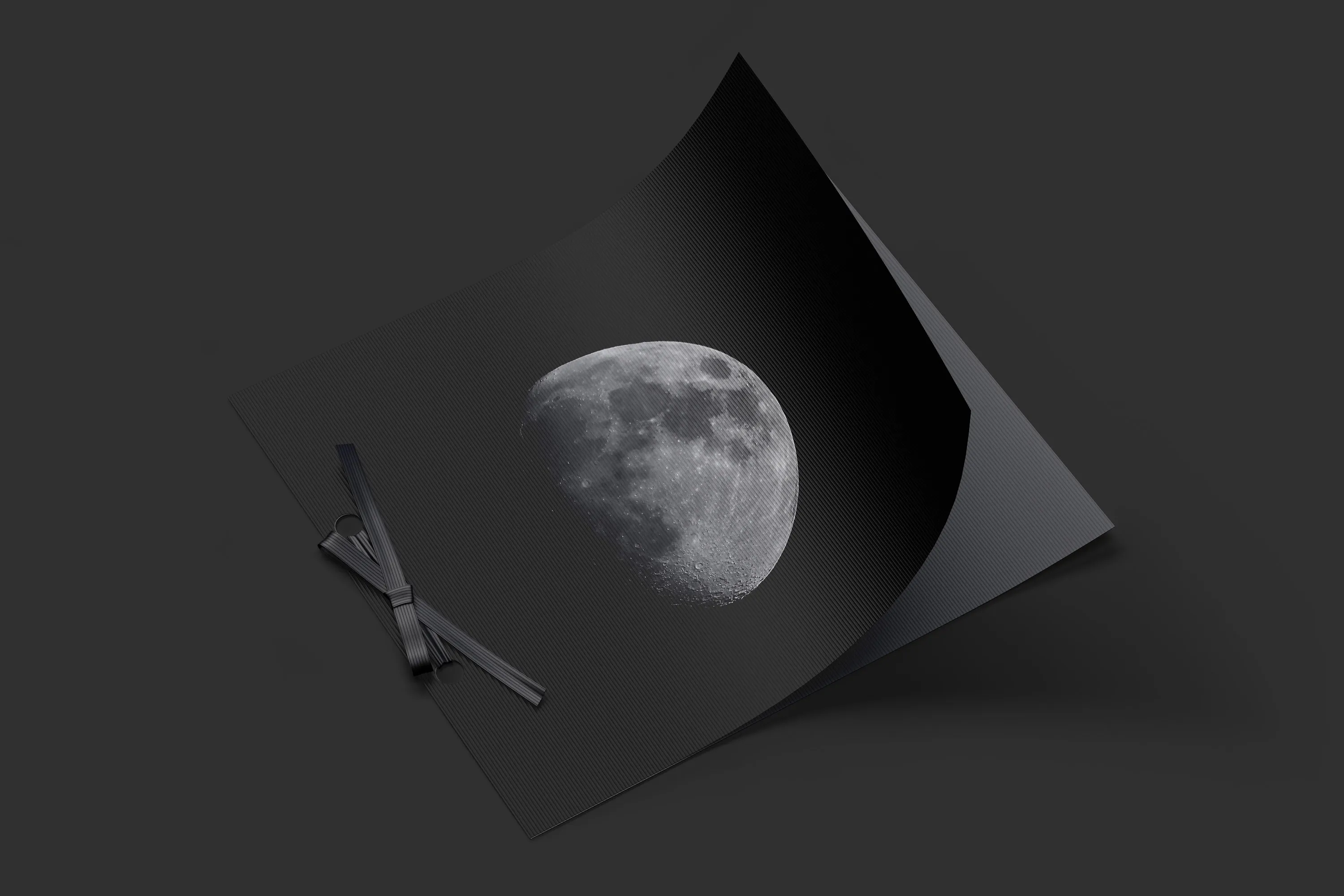 带丝带蝴蝶结婚礼邀请函设计效果图样机 Wedding Card Mockup with Ribbon Bow插图(4)