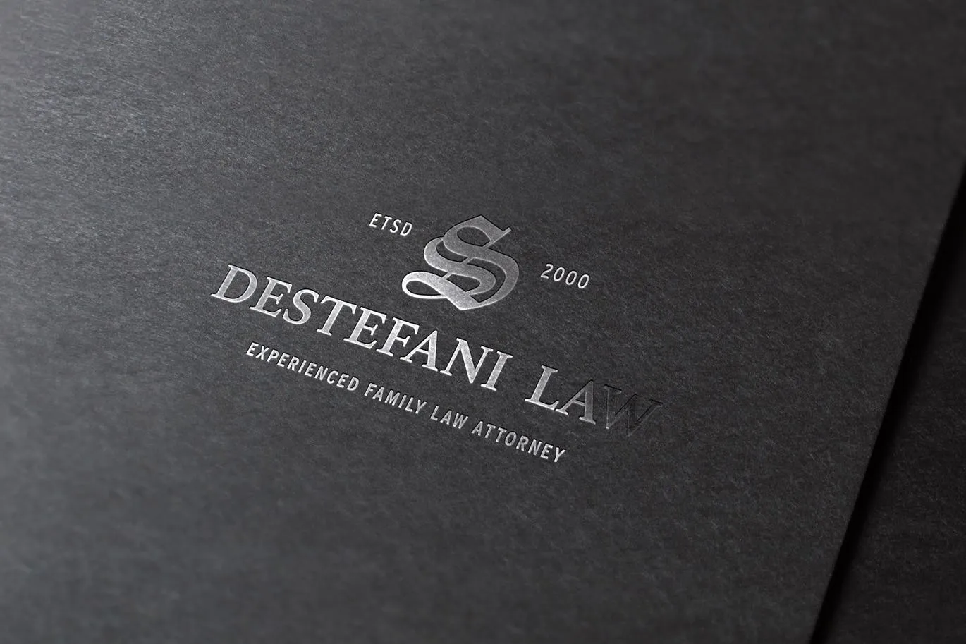 高端品牌Logo商标银箔烫印效果图像素设计精选模板 Silver Foil Mockup