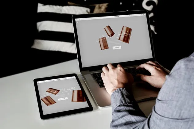 iPad Air&iPhone移动设备Web应用程序设计演示样机 iPad Air iPhone Responsive Display Web App Mock-Up插图(7)