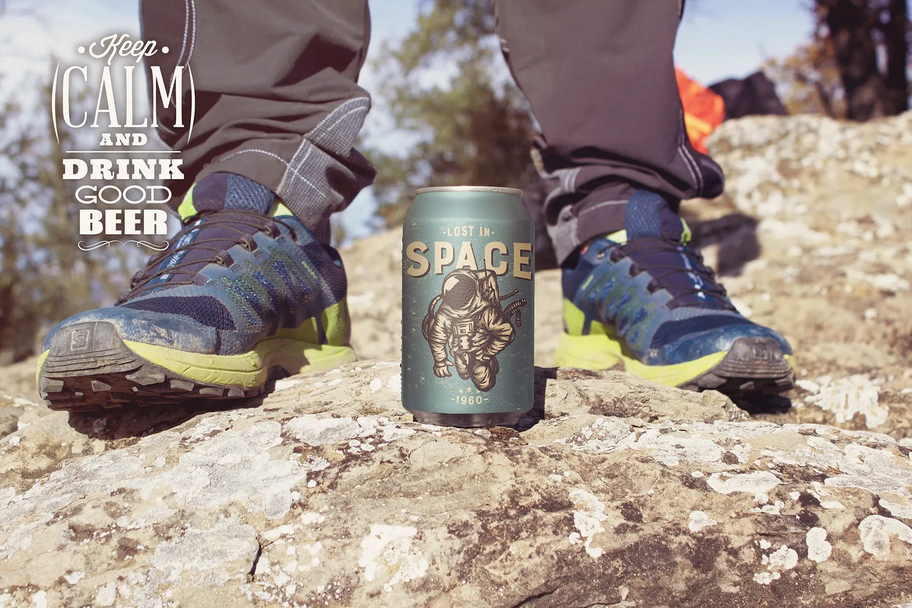 啤酒易拉罐野外拍摄场景素材库精选2 Mountain Beer Can Mockup Duo插图(4)