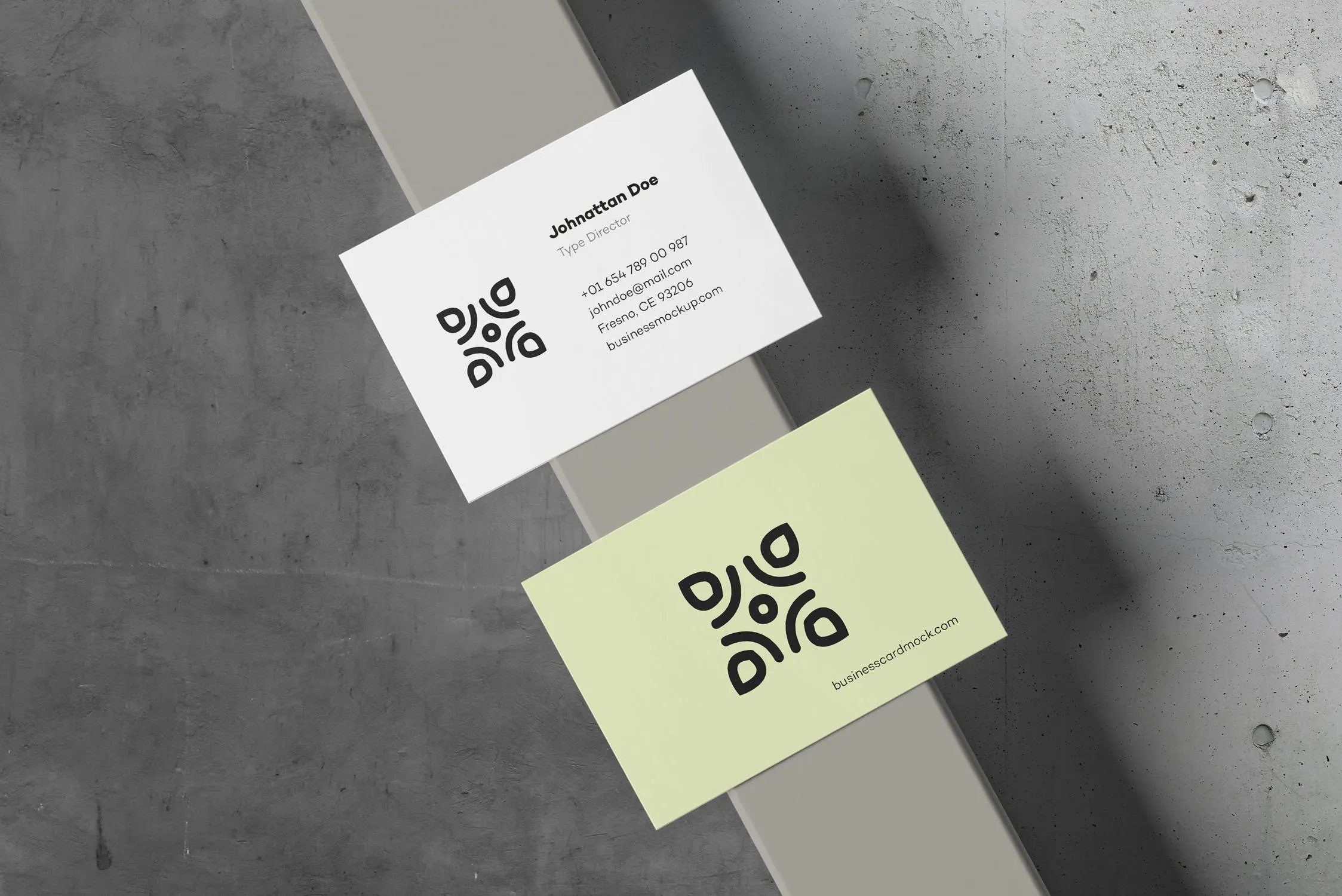 高端企业名片设计效果展示素材库精选 Business Card Mock-up 80×55插图(10)