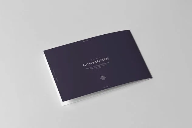 对折小册子传单样机模板 Bi-Fold Half Letter Horizontal Brochure Mock-up插图(3)