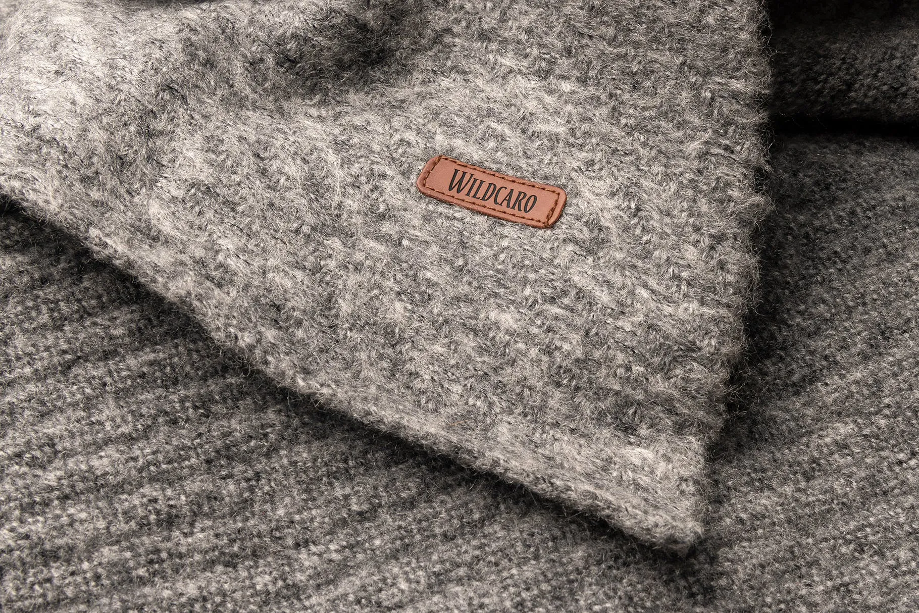 Styline系列服装标签&吊牌VI设计素材库精选模板v3 Styline – Apparel Labels and Tags Mockups vol 3插图(8)