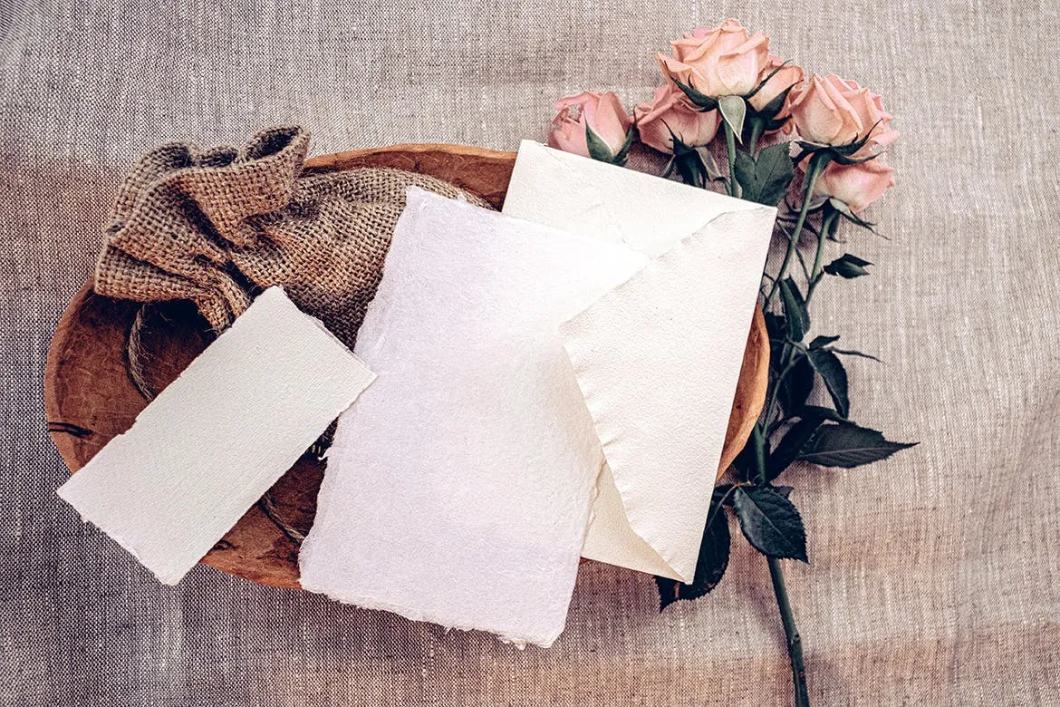 婚礼照片婚礼邀请函优雅风格设计样机素材库精选模板v08 Wedding Photo Mockup 08插图(1)