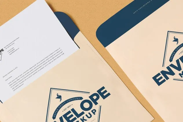 独特个性方形企业信封样机 Unique Square Shaped Envelope Mockups插图(5)