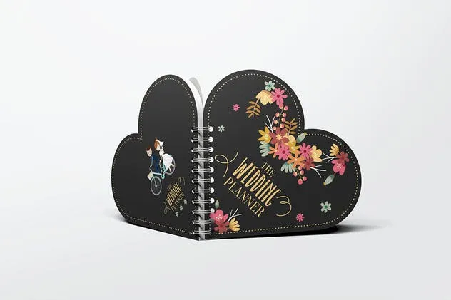 活页装订心形记事本样机模板 Heart Shape Notebook Mockups插图(4)