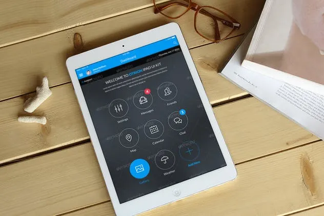 iPhone现实场景APP应用界面设计样机模板 Hand Held Devices Mock-Up插图(5)