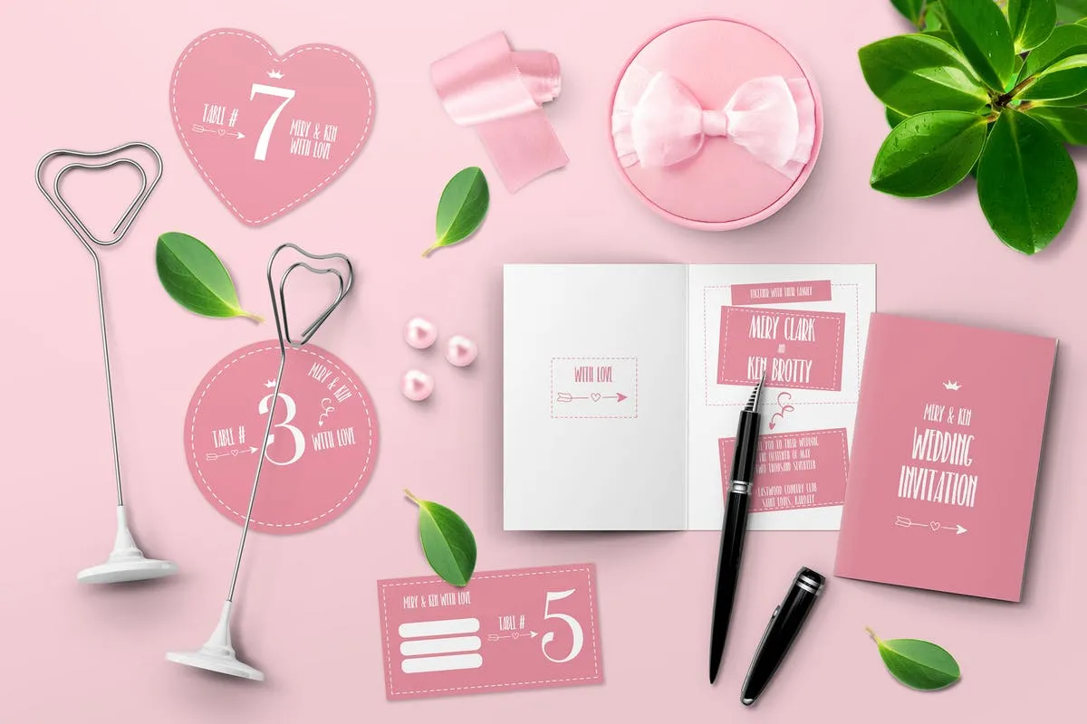 婚礼宴会桌子号码牌设计样机 Table Card Holder Mockups