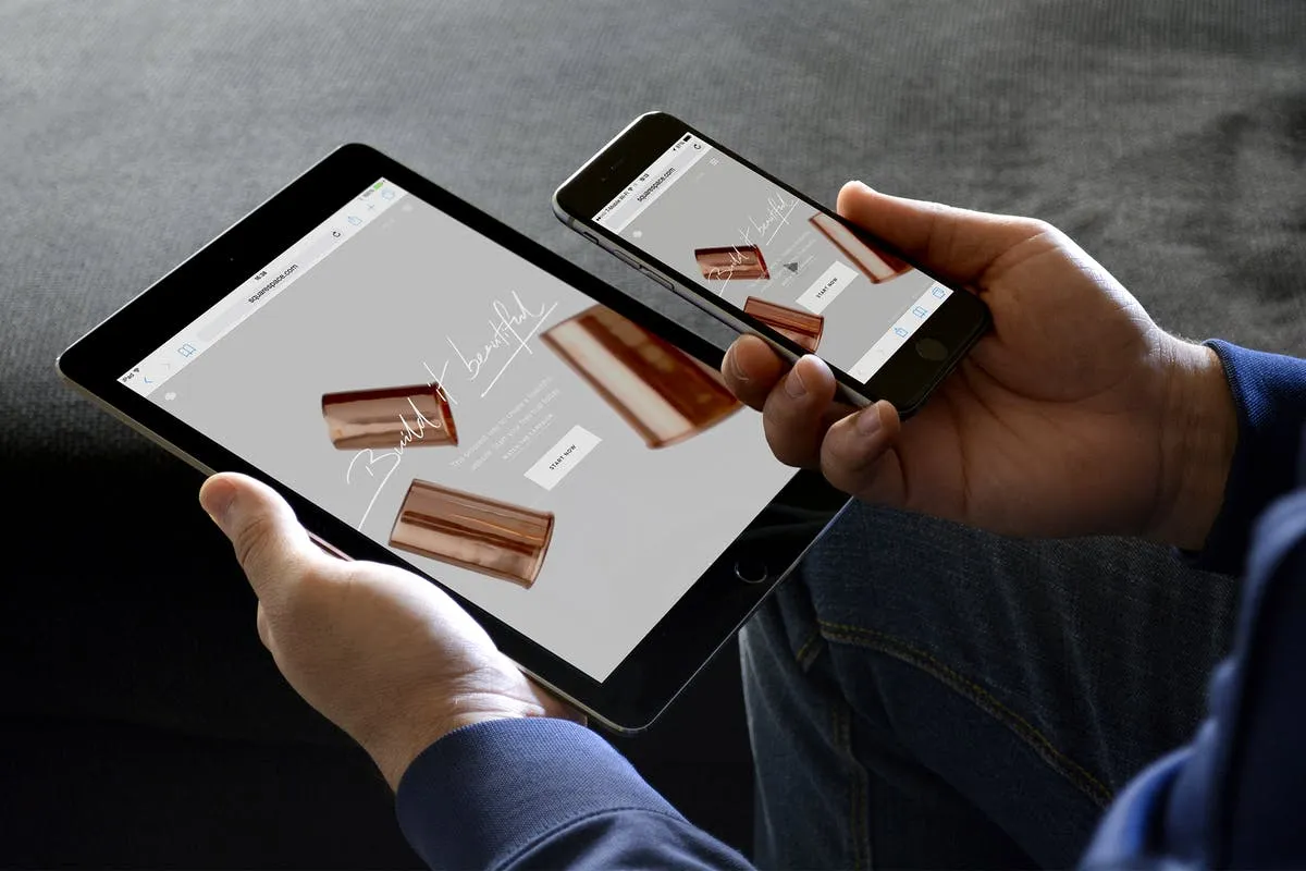 iPad Airamp;iPhone移动设备Web应用程序设计演示样机 iPad Air iPhone Responsive Display Web App Mock-Up