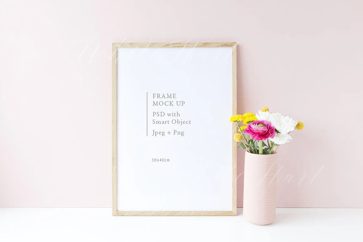 插花装饰实木画框相框样机 30x40cm wooden frame mockup