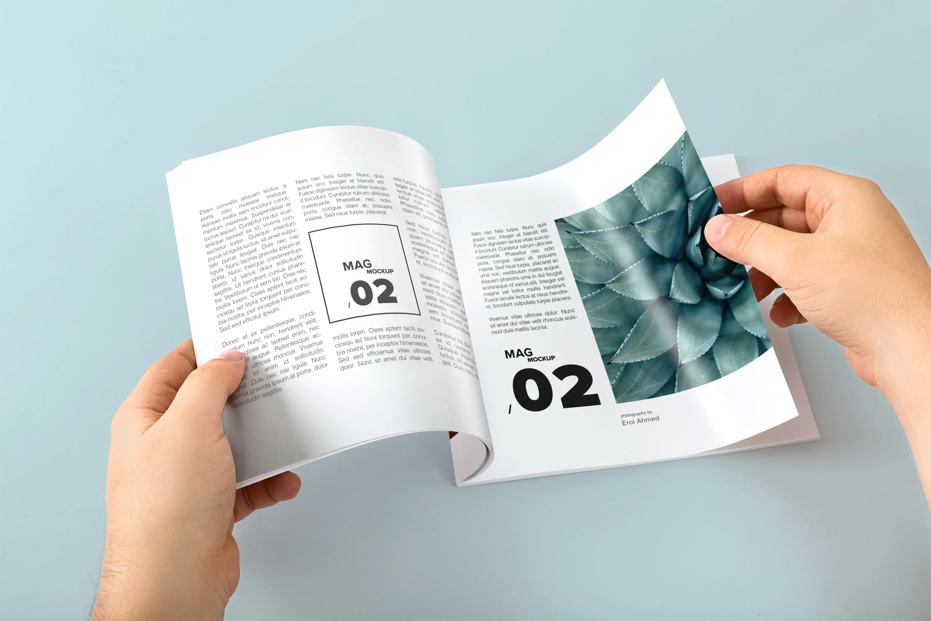 方形杂志内页版式设计样机模板 Square Magazine Opening Mockup插图(1)