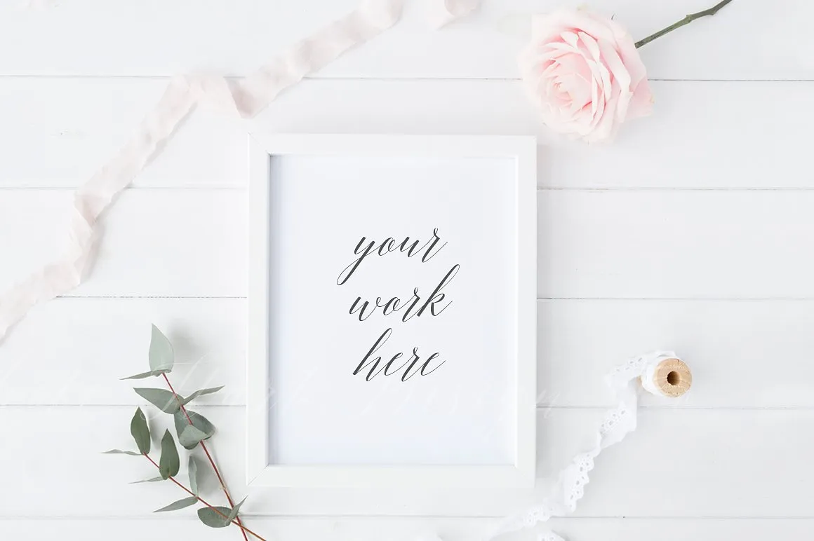 白色唯美简约矢量相框样机模板 Styled frame mock up – Pink roses插图