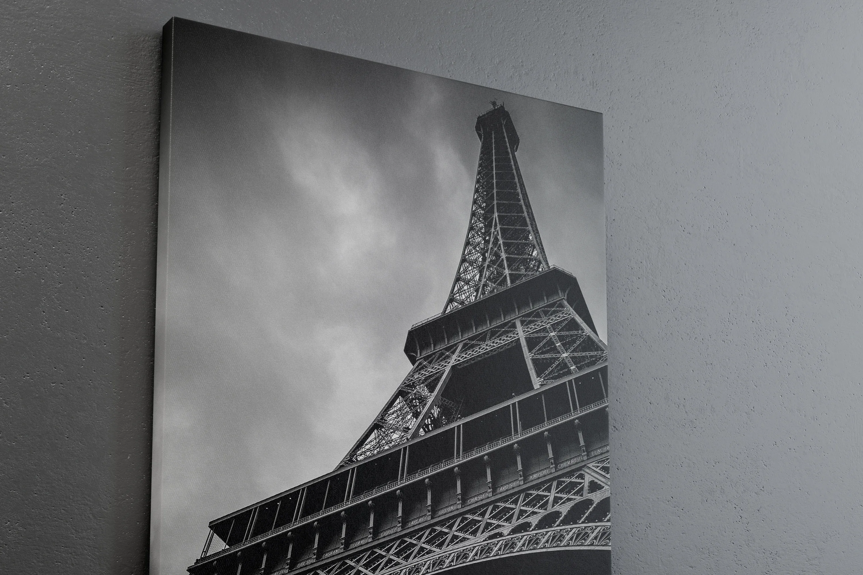 挂墙画布画框作品预览左视图样机素材 2:3 Portrait Canvas Mockup Hanging on Wall, Left View插图(5)