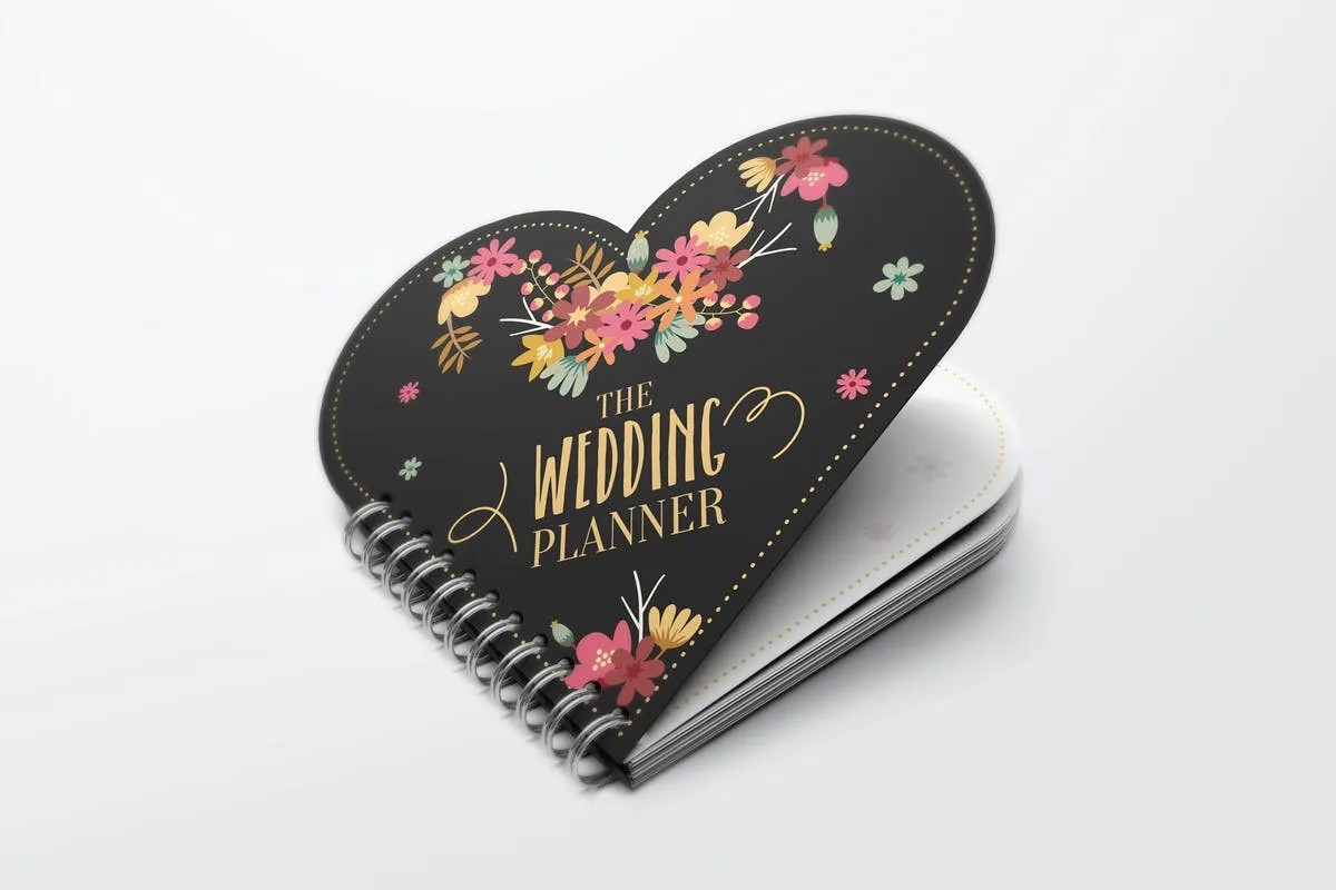活页装订心形记事本样机模板 Heart Shape Notebook Mockups