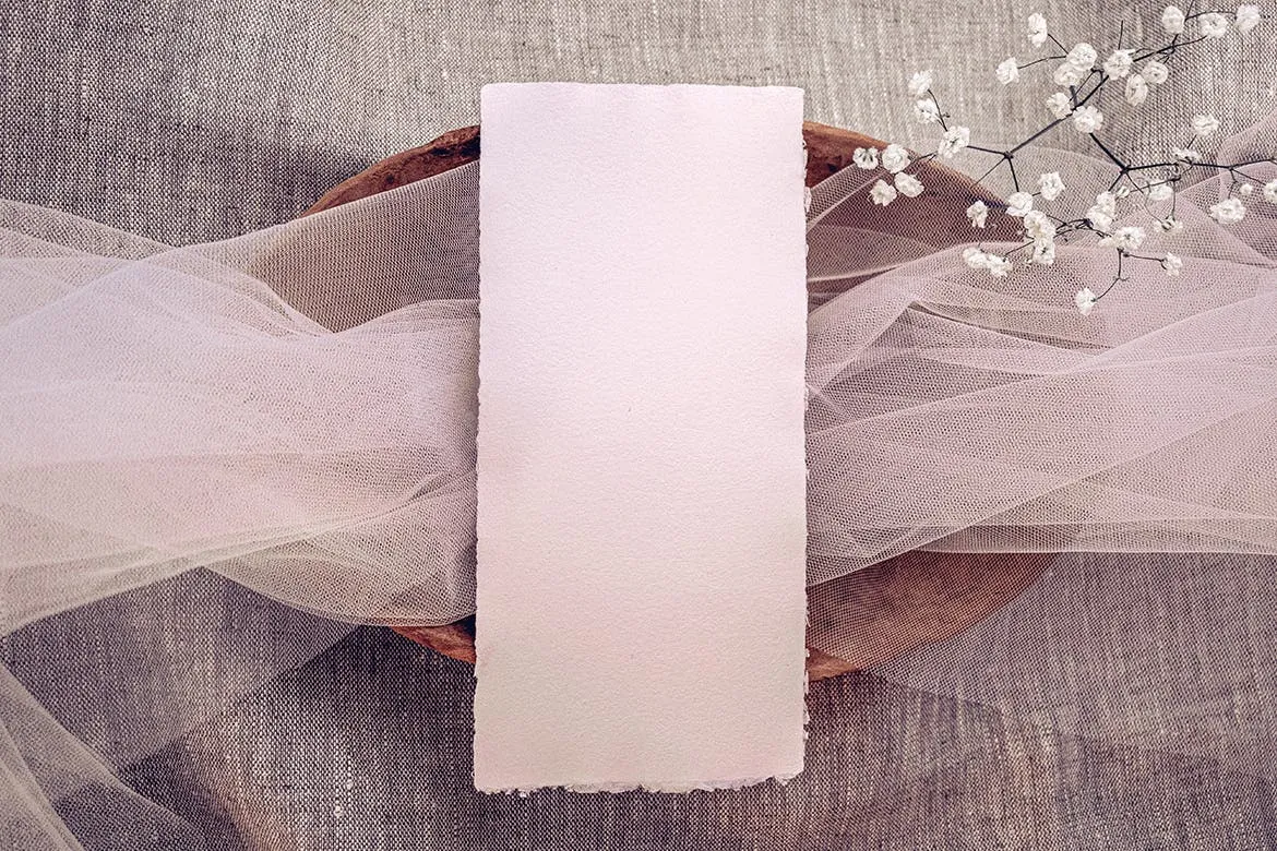 婚礼照片婚礼邀请函优雅风格设计样机素材库精选模板v06 Wedding Photo Mockup 06插图(1)