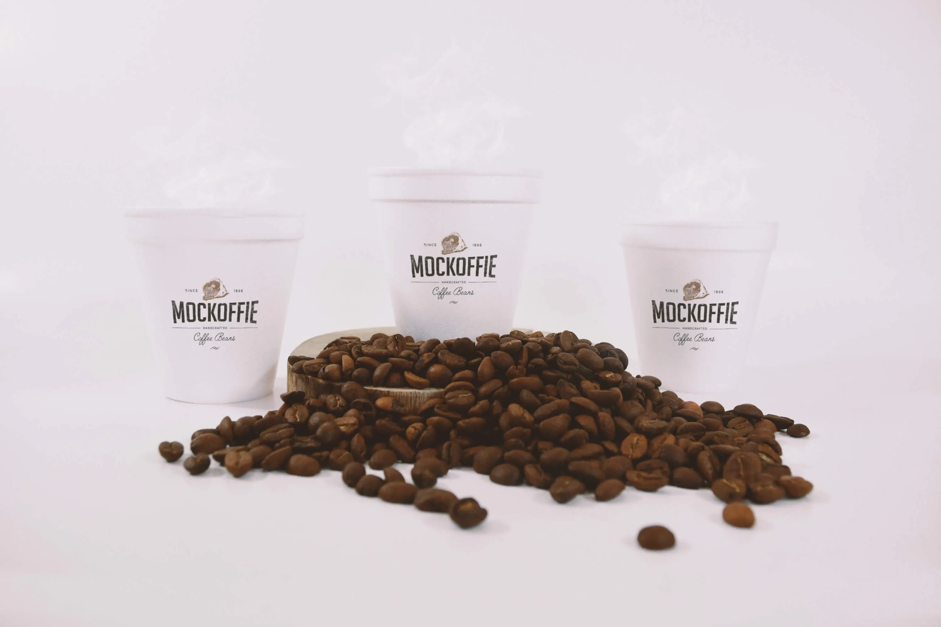 咖啡纸杯设计效果图样机模板 Coffee Cups Mockup