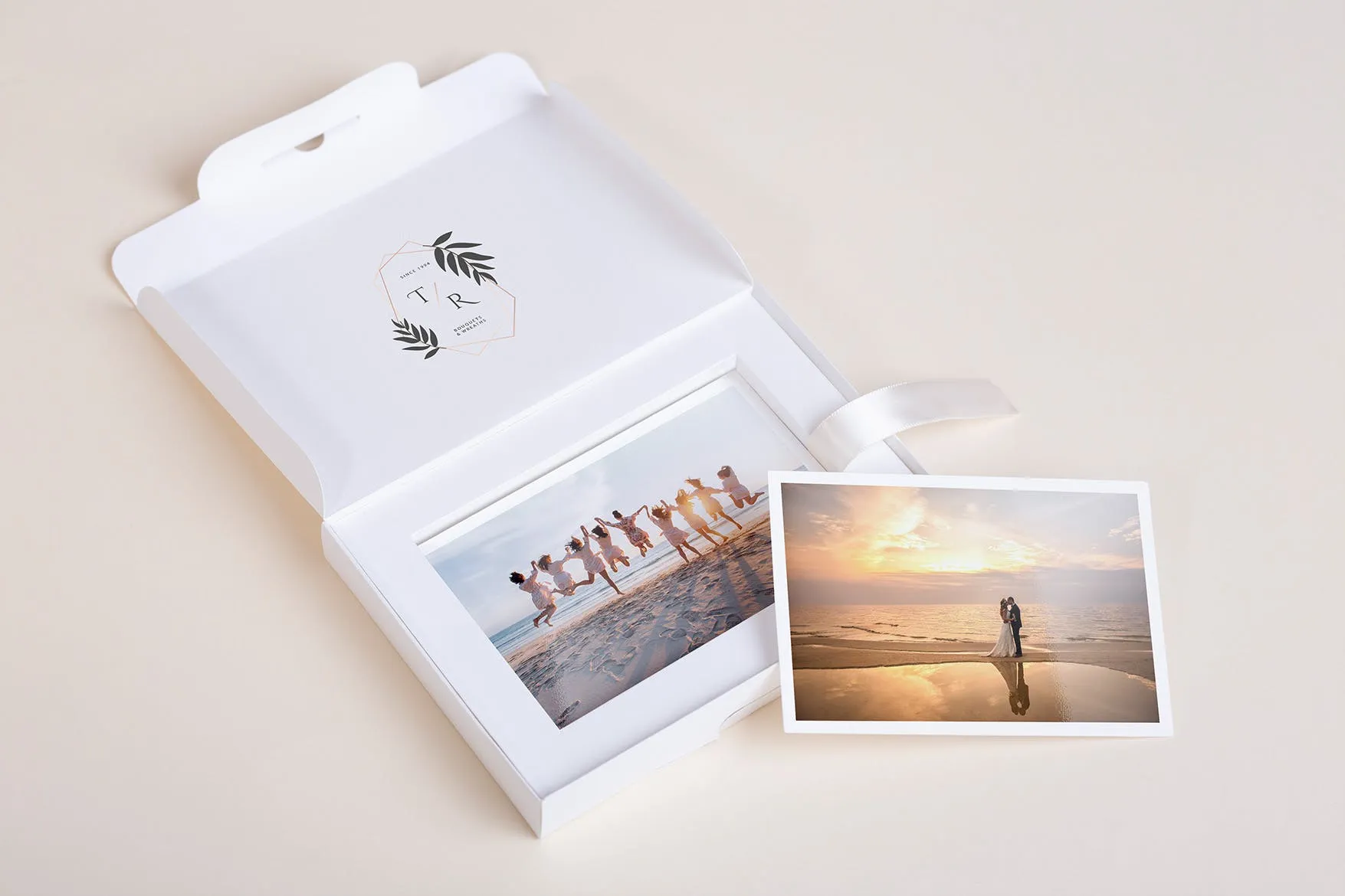 相片册相片盒摄影作品预览样机模板 Photo Presentation Box Mock Up插图(4)