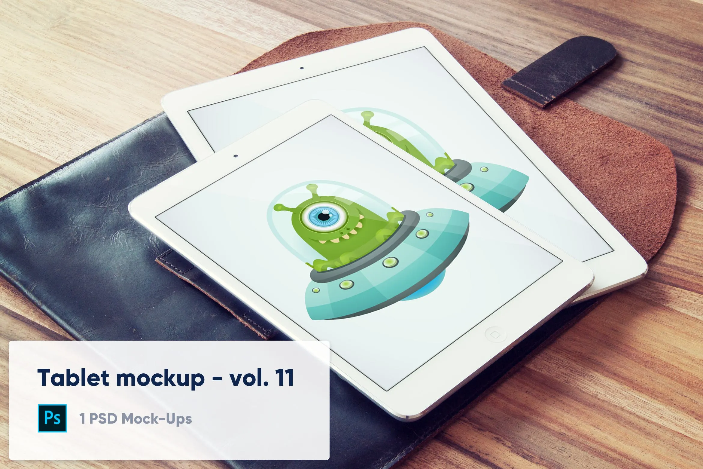 大小iPad平板电脑叠放状态屏幕演示素材库精选样机模板 Tablets on Leather Case on Wooden Desk Mockup插图